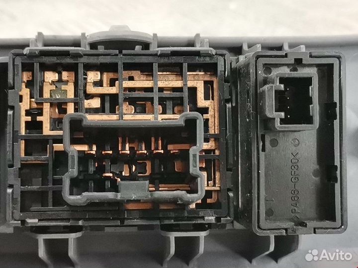 Кнопка корректора фар Nissan Micra 2 (K11) 2003