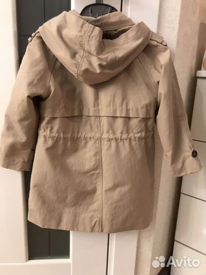 Плащ zara для девочки 110