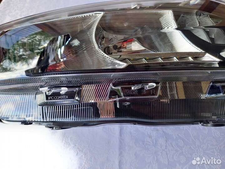 Фара правая skoda rapid