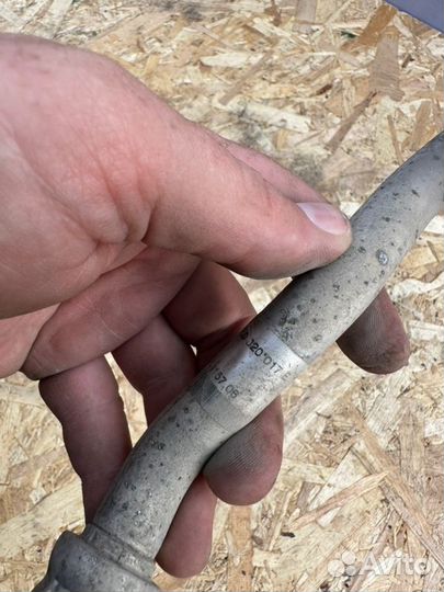 Трубка кондиционера Volkswagen Touareg 4.2 AXQ