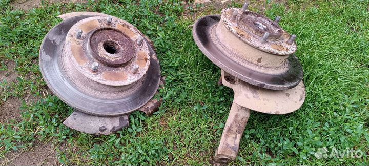 Поворотный кулак niva chevrolet