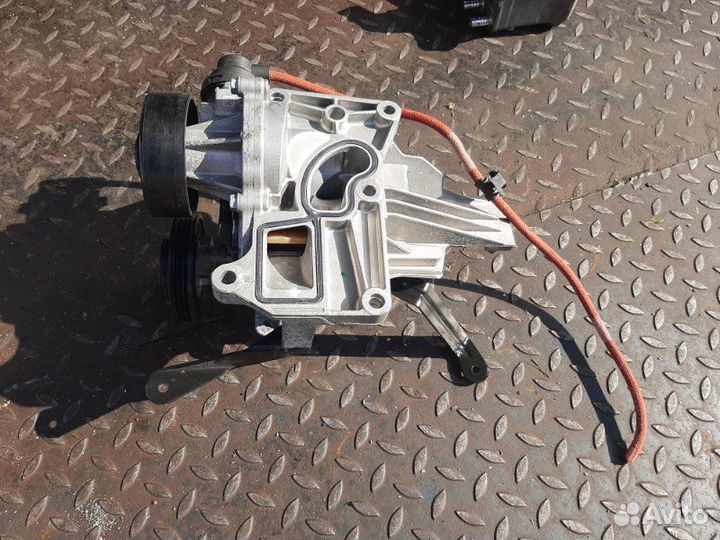 Помпа Bmw 5-Series G31 2017-2023