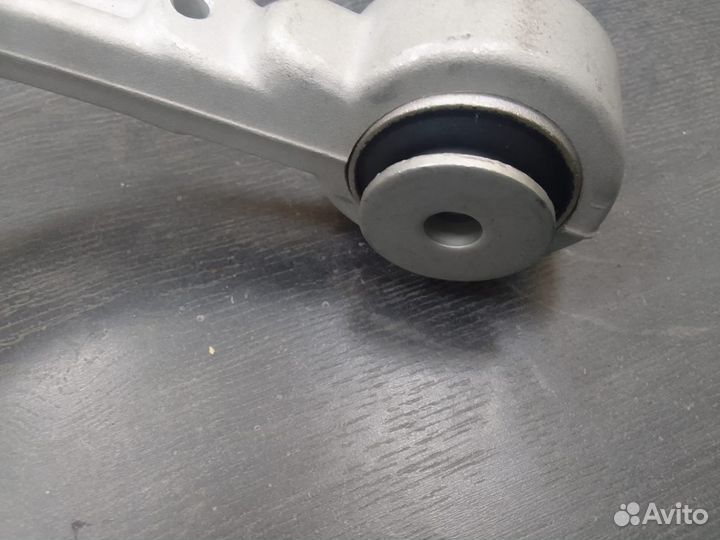 Рычаг передний верхний L Mercedes w164 ML164 NEW