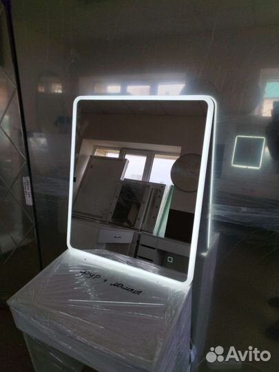 Зеркало с led подсветкой