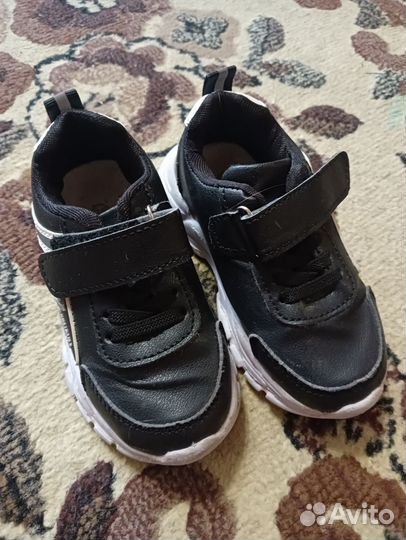 Кроссовки 25 размер
