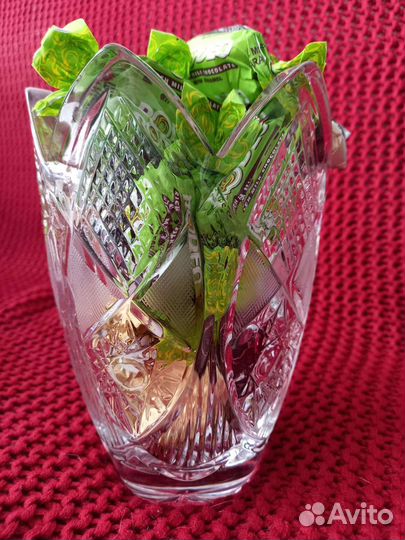 Ваза хрустальная