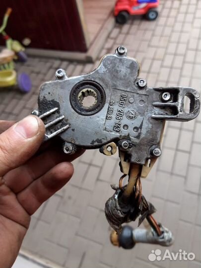 Запчасти коробка автомат на ауди а6 с4