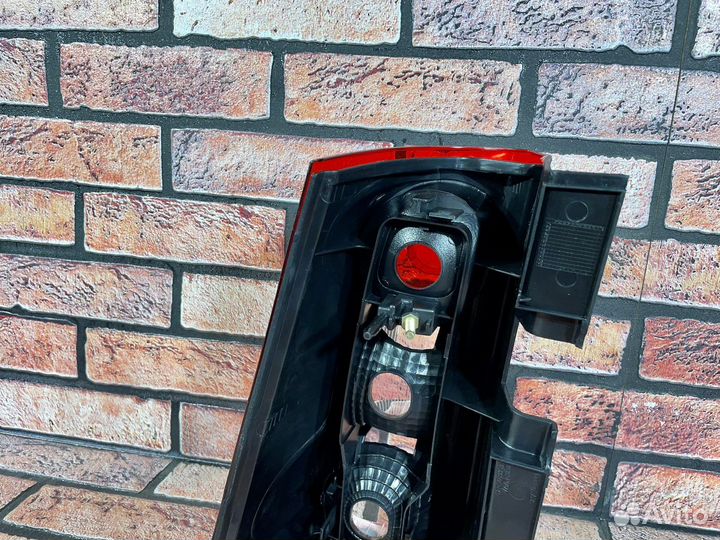 Фонарь задний правый LADA largus