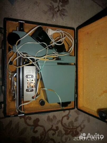 Фотоувеличитель, ф/глянцеватель и аксессуары для ф