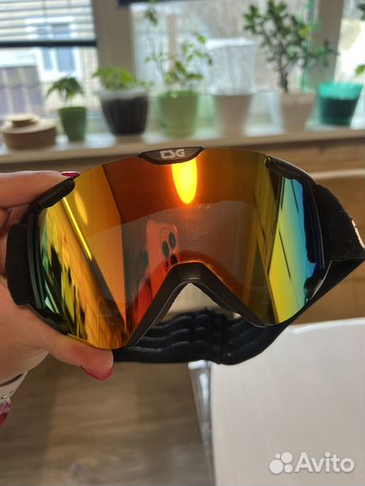 Горнолыжные очки