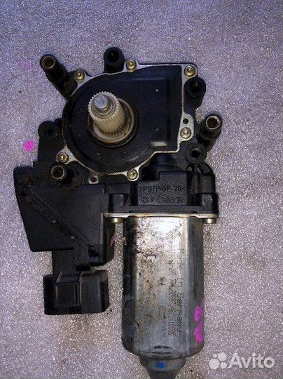 Стеклоподъемник Audi A8