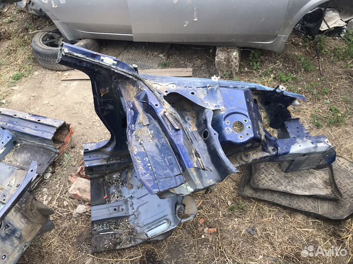 Передняя левая четверть honda accord 8