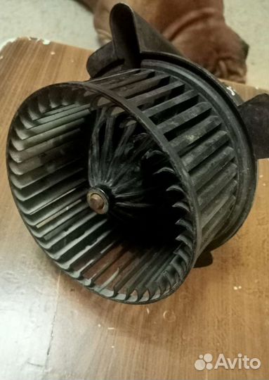 Моторчик печки peugeot 307