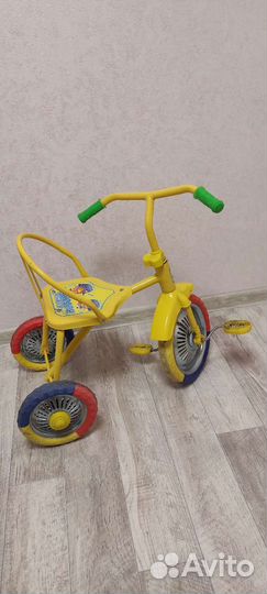 Детский трехколесный велосипед