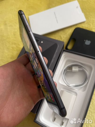 iPhone 8 Plus, 256 ГБ