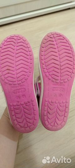 Сандалии crocs j1