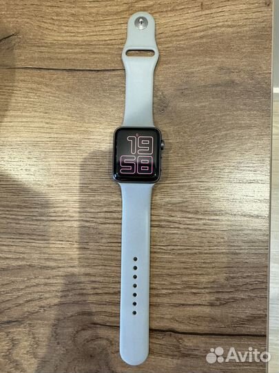 Часы apple watch series 3 42 mm