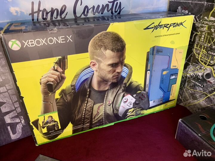 Xbox One X Cyberpunk 2077 Edition Как новый + Игры