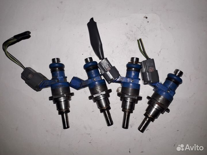 Форсунка Mazda E7T20271 LF2L