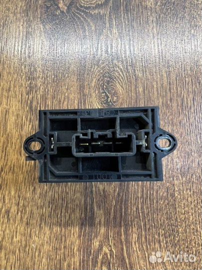 Реостат печки Nissan Note хэтчбек 1.4 2007