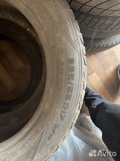 Nokian Tyres Hakkapeliitta R2 225/55 R17