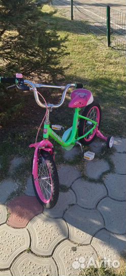 Детский трехколесный велосипед бу