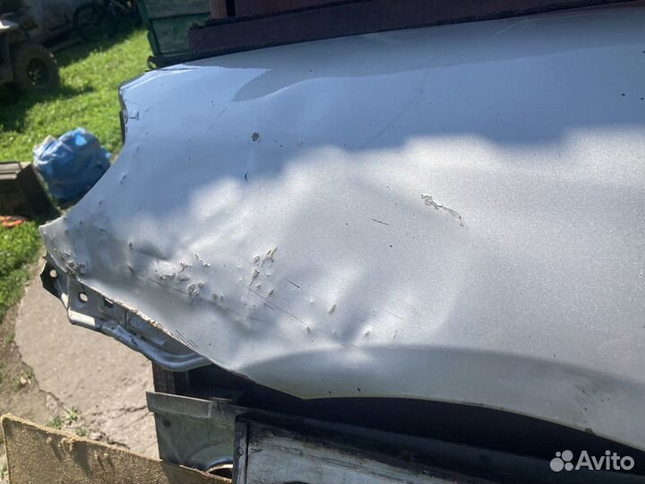 Крыло переднее левое toyota corolla 120