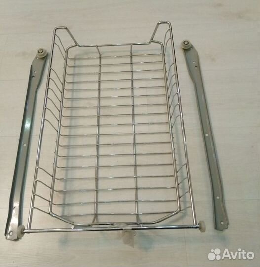 Выкатная корзина для шкафа