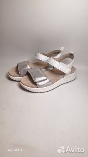 Сандалии женские 38 размер. ralf ringer