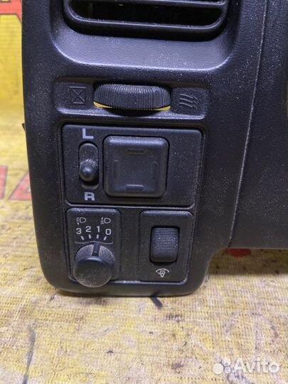 Блок управления зеркалом Nissan Primera W11 SR20DE