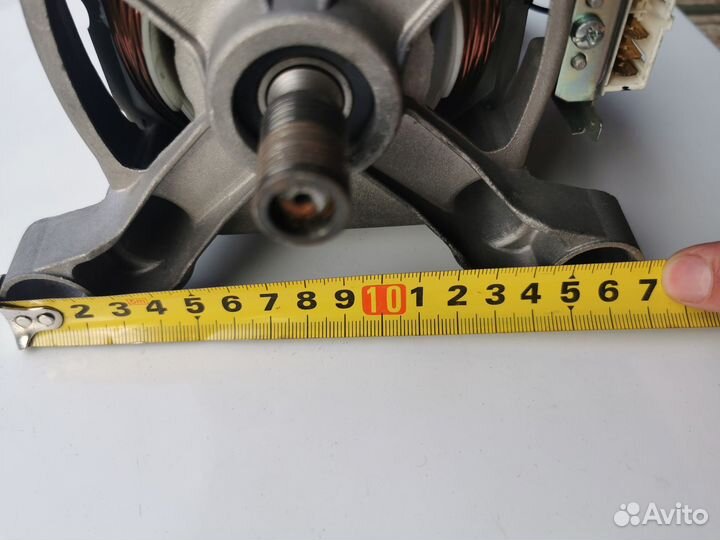 Двигатель от стиральной машины Indesit