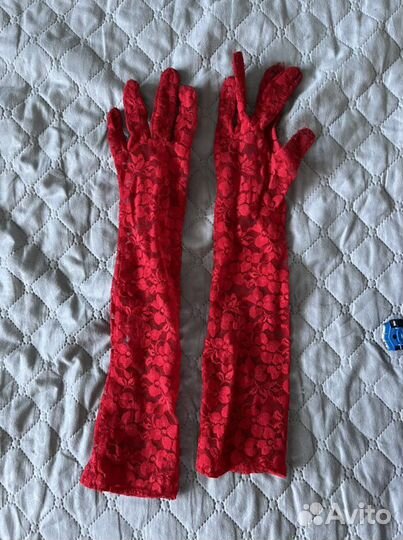 Перчатки кружевные красные