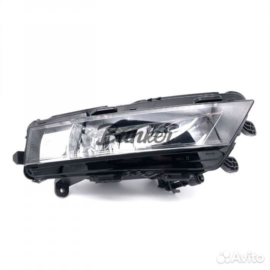 Противотуманные фары Skoda Octavia 2017-2020