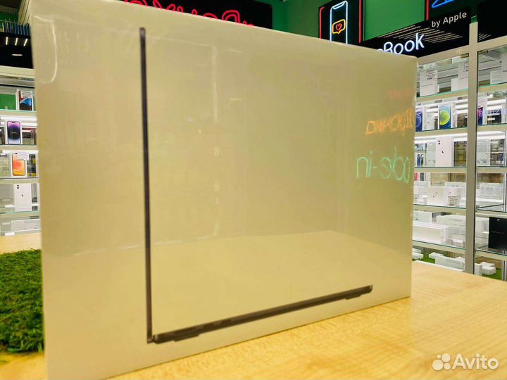 Macbook air 13 m2 8 256