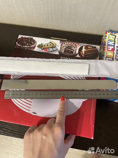 Нож для резки коржей для торта