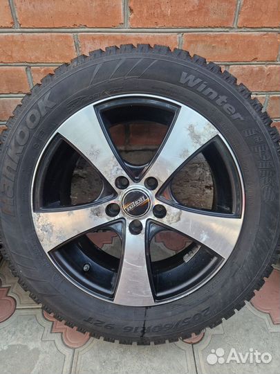 Зимние колёса в сборе r16 Hankook 205/60