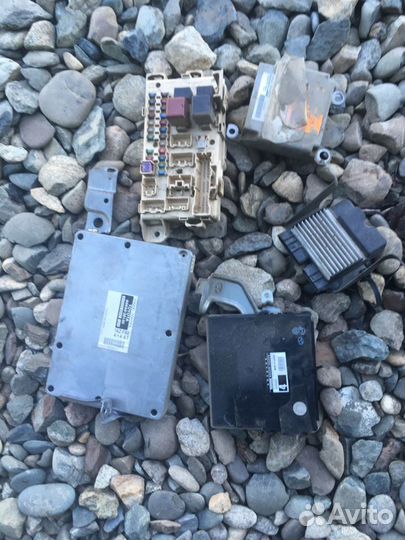Блок управления Toyota Noah 2002, AZR 60 65