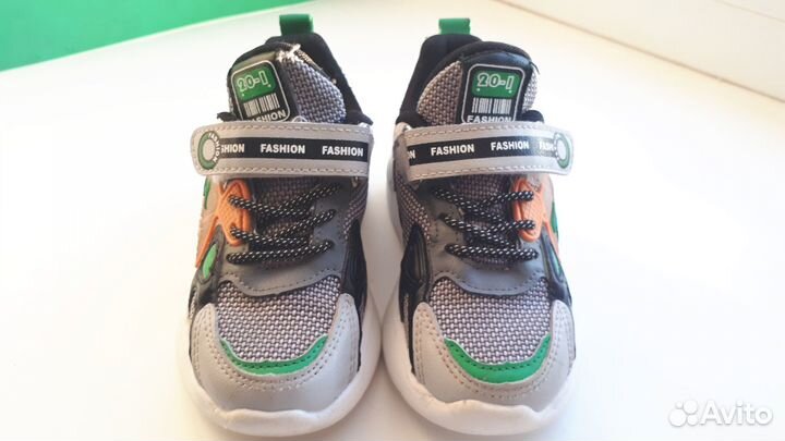 Кроссовки 26 размер
