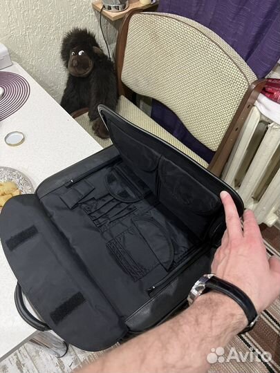 Кожаный портфель для ноутбука