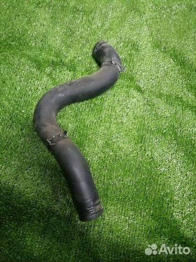 Патрубок охлаждения (радиатора) 21501CY000 верхний