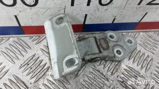 Петля двери распашной левой renault master 2 (96L0