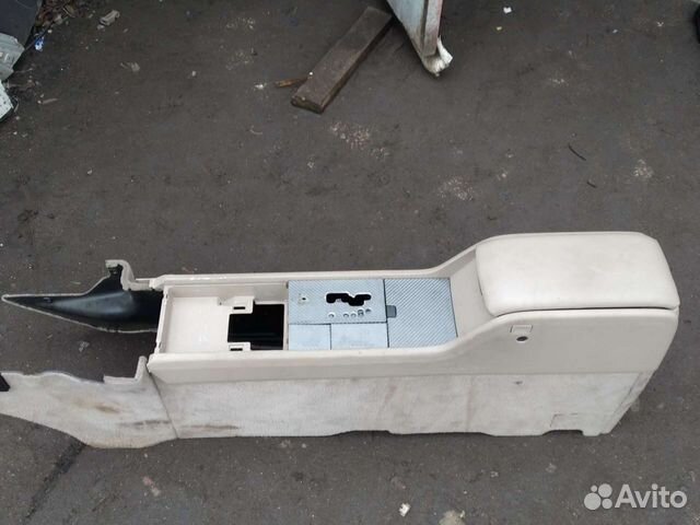 Подлокотник Nissan Murano Z50