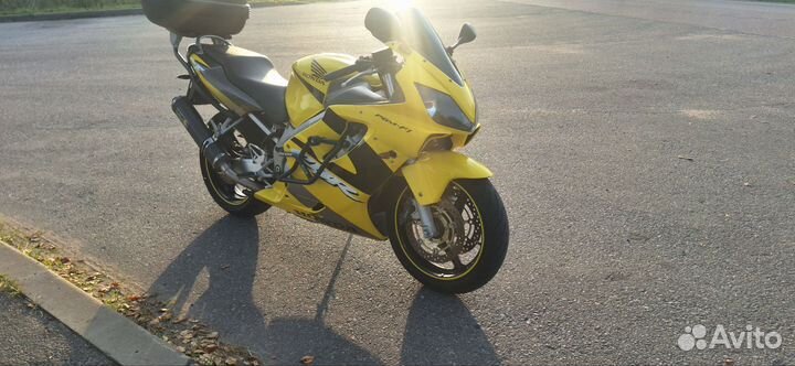 Honda CBR 600 F4i
