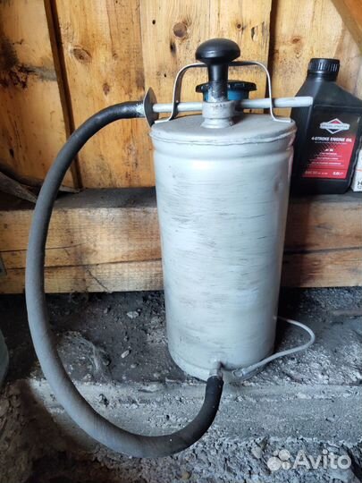 Нагнетатель смазки