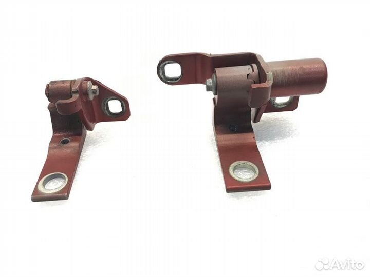 Петля двери передняя правая Ford Mondeo седан 2.3