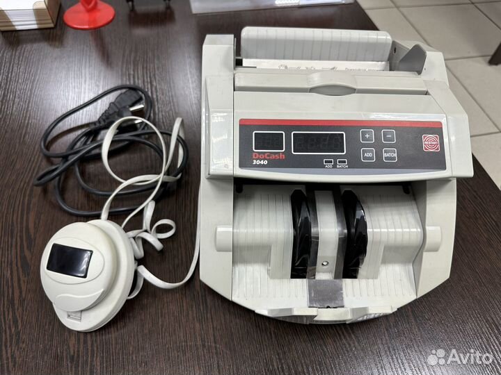 Счетная машинка для денег