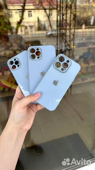 Чехол на iPhone стеклянный с квадратными гранями