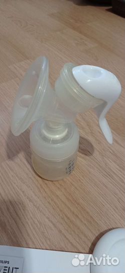 Молокоотсос авент Нейчерал ручной scf330/20