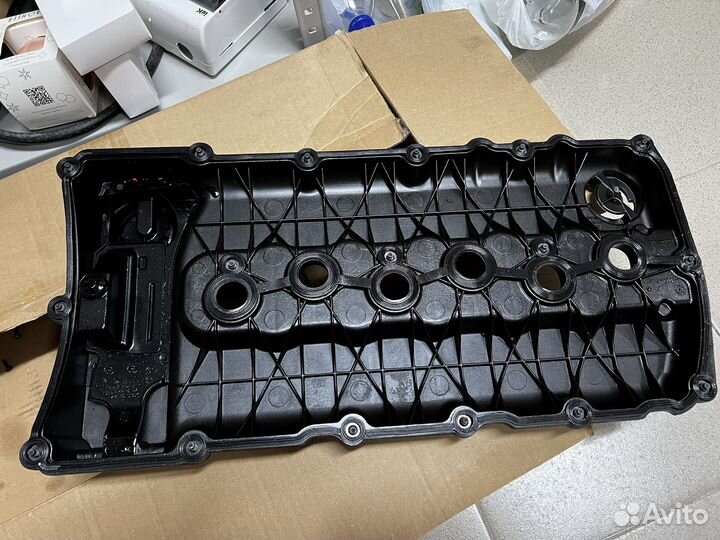 Клапанная крышка 03H103429L VAG