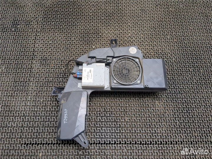 Сабвуфер Audi A4 (B6), 2004